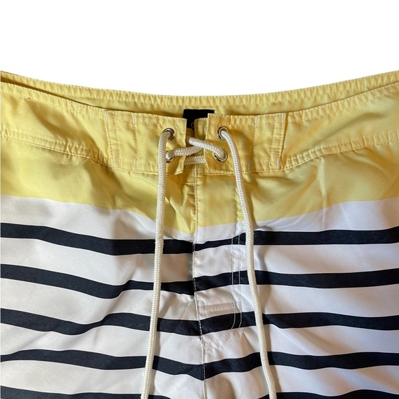 GAP Men’s Yellow Navy Blue Striped Swim Trunks Drawstring Mesh Lined Shorts Lrg - Picture 4 of 13